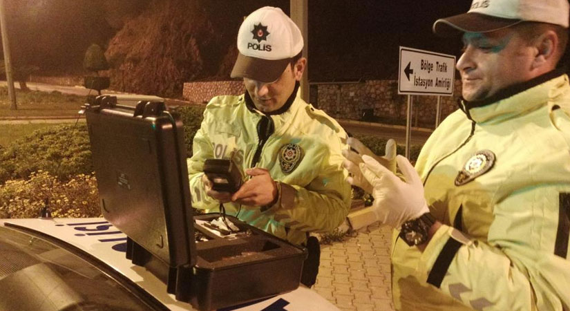 Marmaris'te trafikte uyuşturucu testi