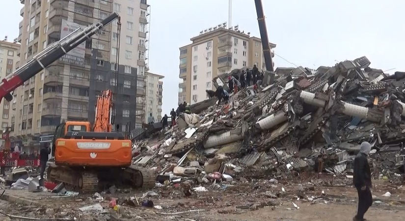 Gaziantep'te kurtarma çalışmaları devam