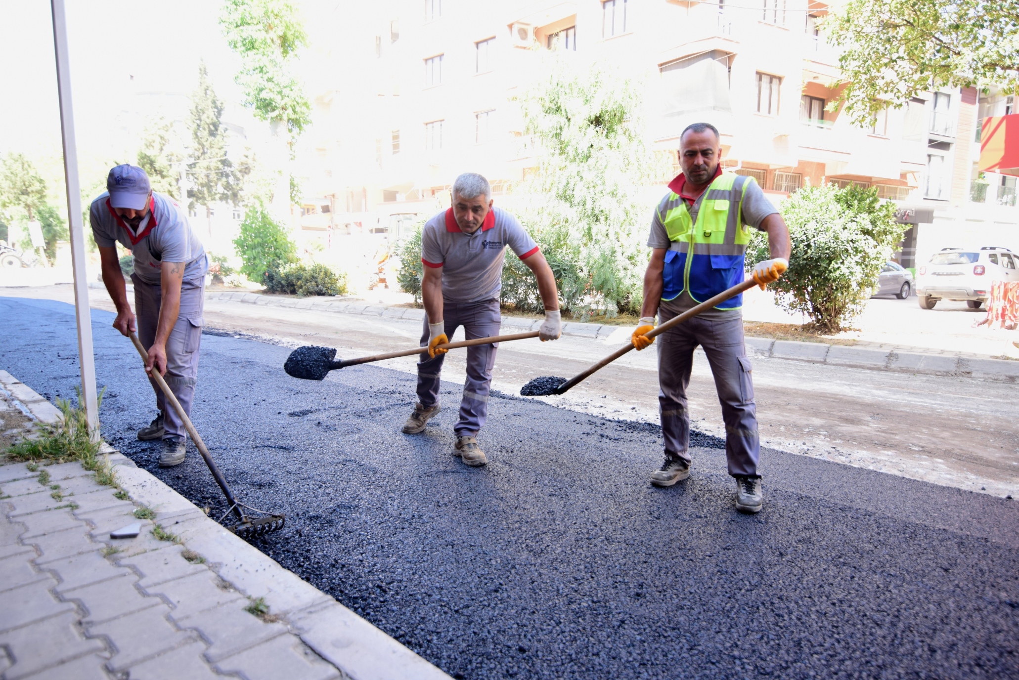 Bornova Belediyesi’nin ilçedeki yol