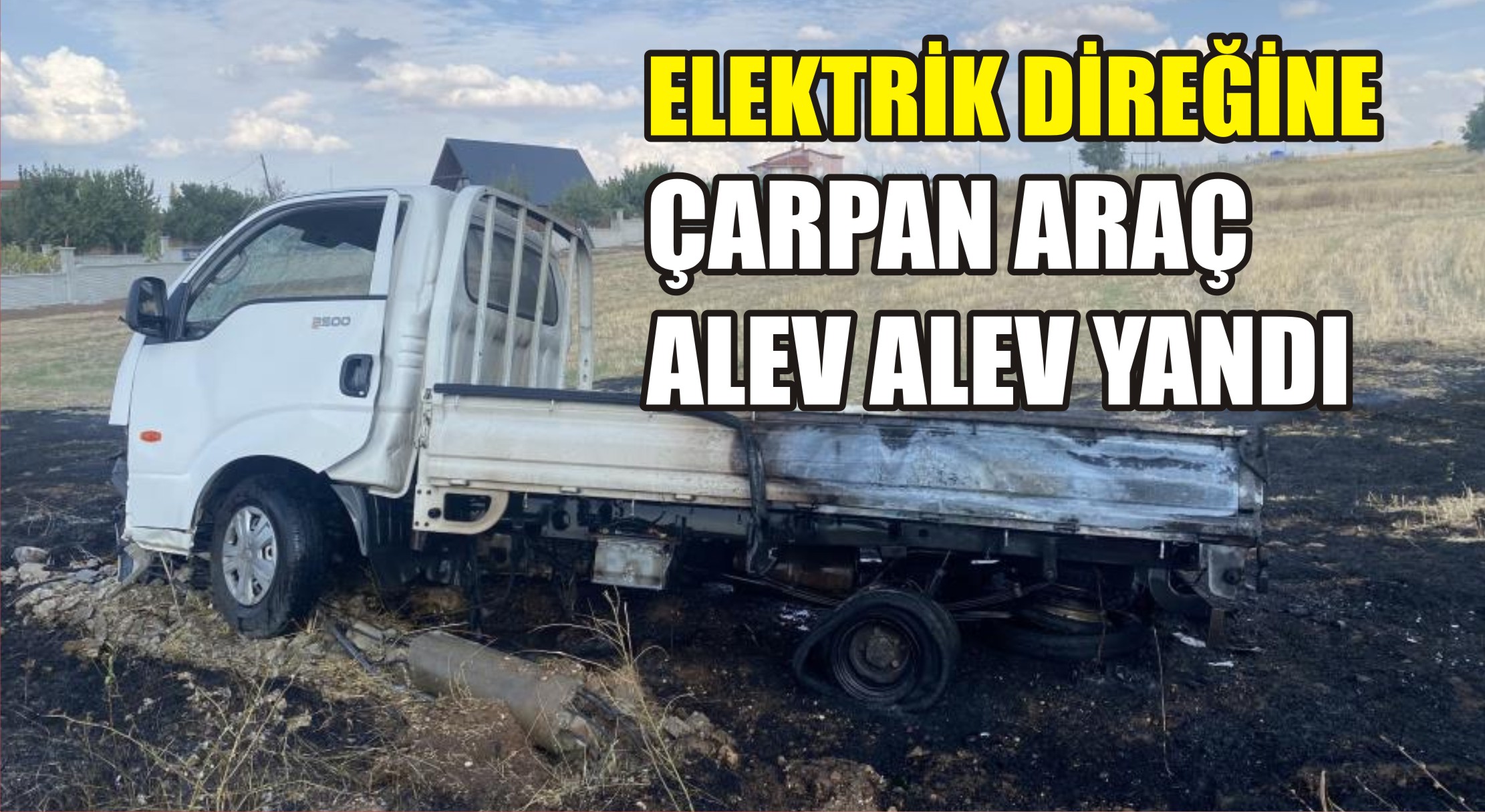 Uşak’ta elektrik direğine çarpan