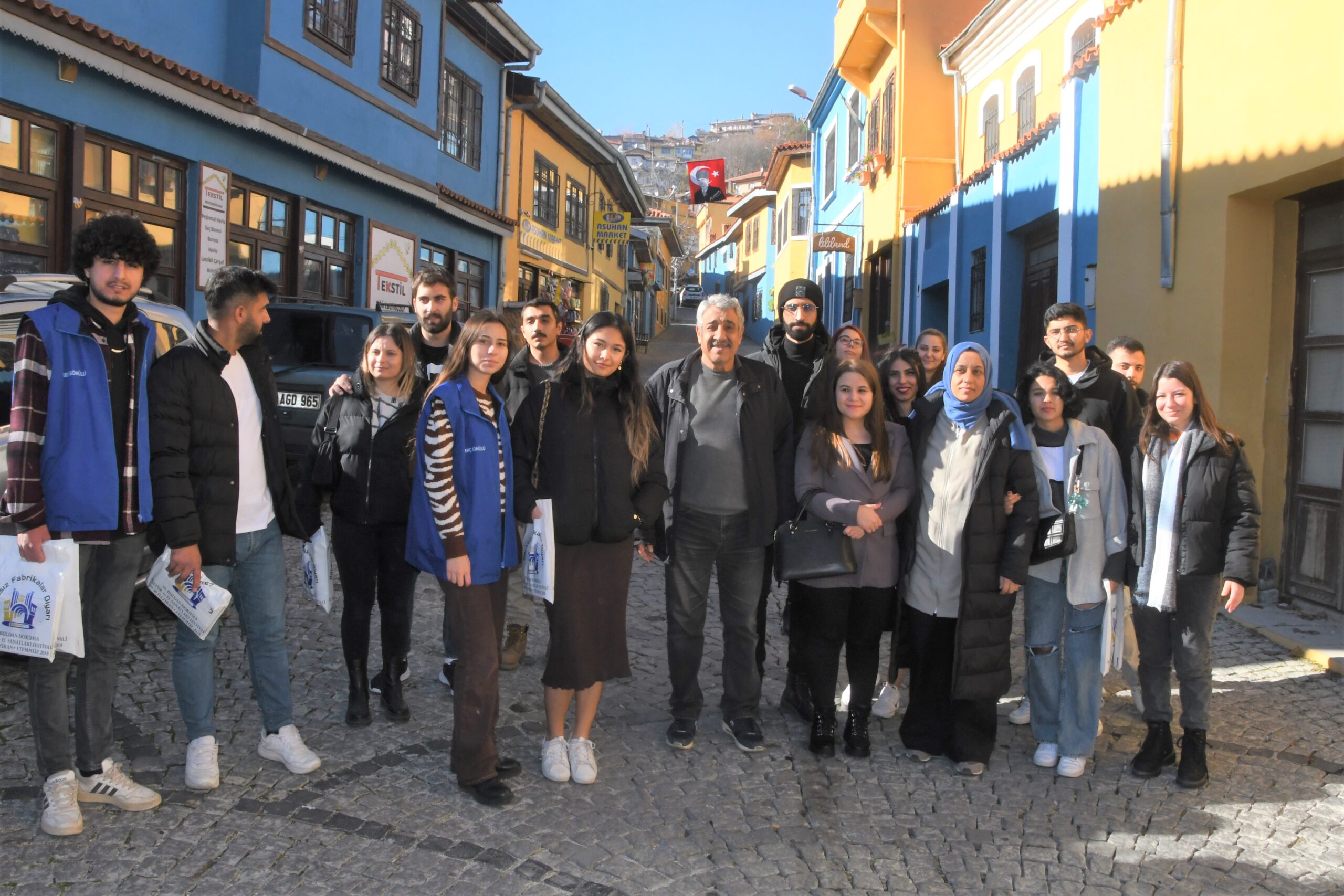 Pamukkale Üniversitesi Toplum ve