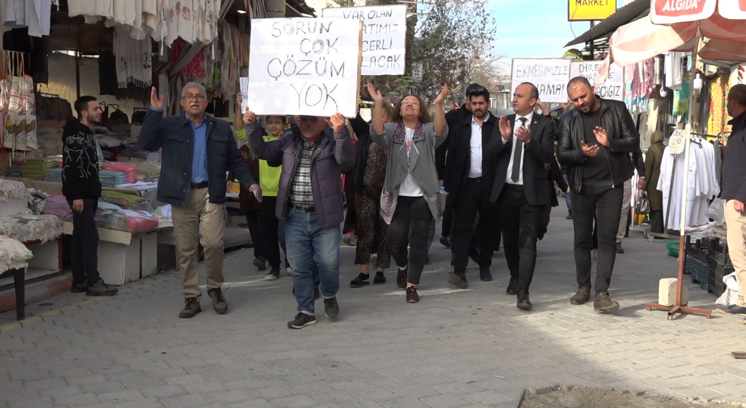 Karahayıt Mahallesi’nde mühürlenme ile