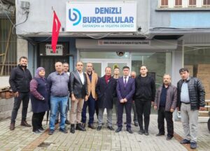 CHP’NİN EN GENÇ PAMUKKALE ADAYI BURDURLU HEMŞEHRİLERİYLE BULUŞTU