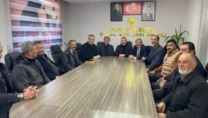 ASLAN’DAN ÇİVRİL’DE SİYASİ PARTİLERE NEZAKET ZİYARETLERİ