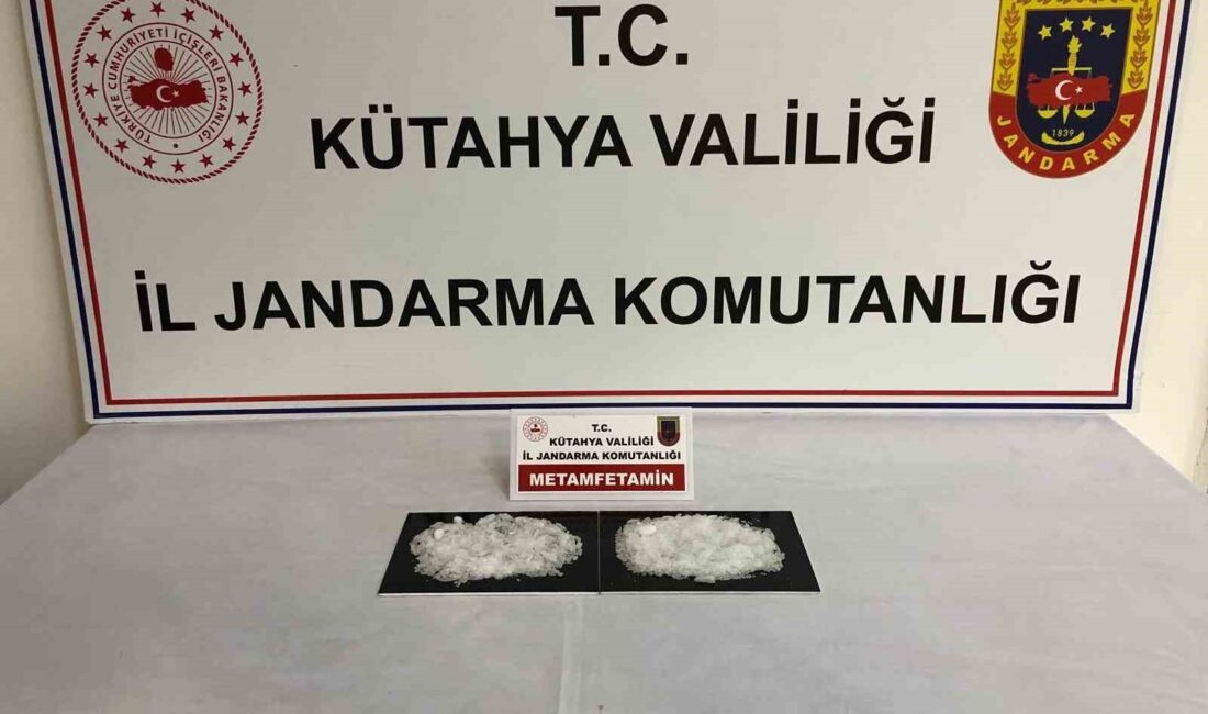 KÜTAHYA'DA UYUŞTURUCU OPERASYONUNDA GÖZALTINA