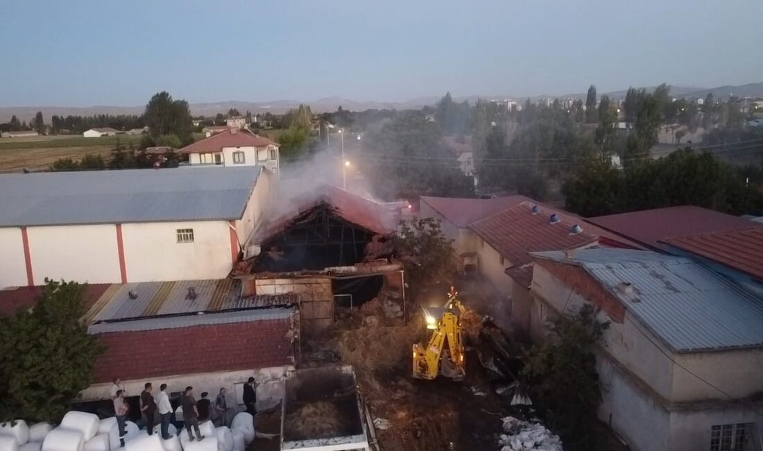 Afyonkarahisar’da besihanede çıkan yangında