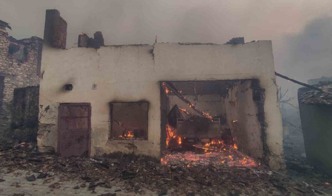 Manisa'nın Gördes ilçesinde çarşamba