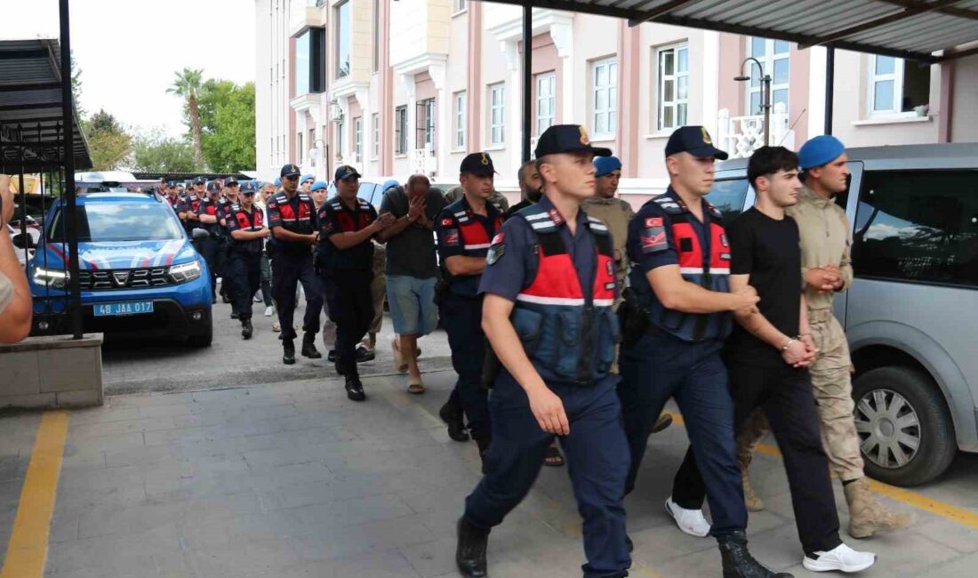 FETHİYE’NİN ÖLÜDENİZ MAHALLESİ'NDE, TAKSİCİLER