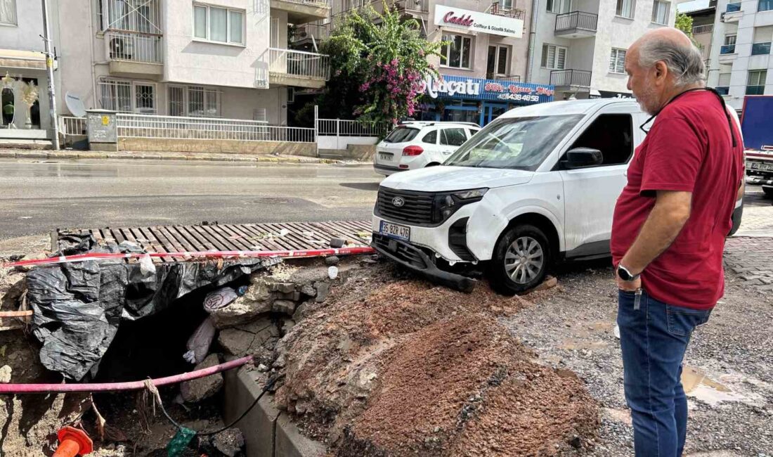 İzmir'de aniden bastıran sağanak