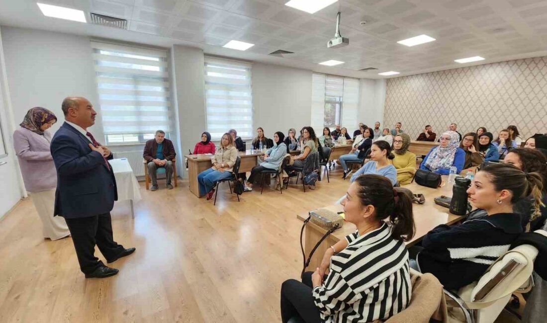 KÜTAHYA’DA ÖĞRETMENLERE YÖNELİK STEM