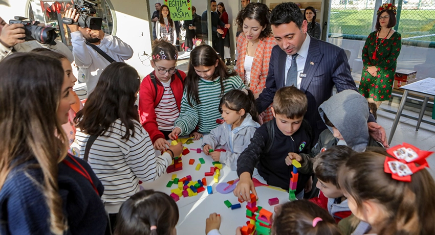 Bayraklı Belediyesi, Dünya Çocuk