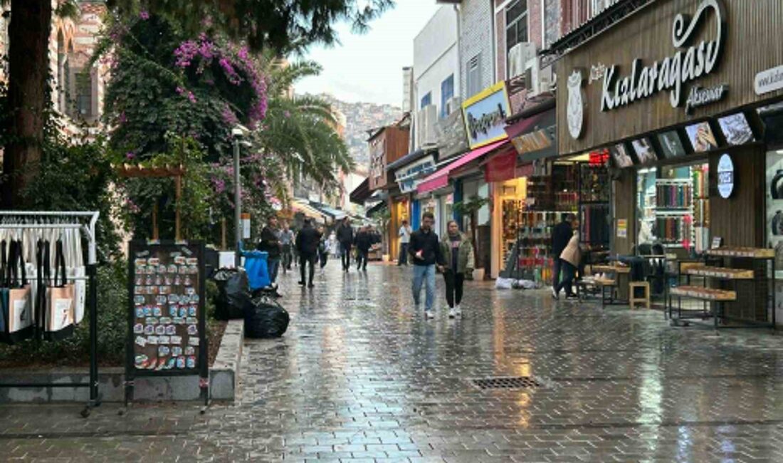 İzmir’de öğleden sonra başlayan