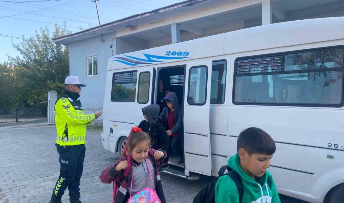 AYDIN'IN KARPUZLU İLÇESİNDE JANDARMA