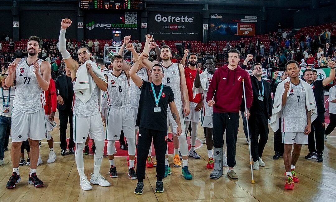 KARŞIYAKA, BASKETBOL SÜPER LİGİ'NİN