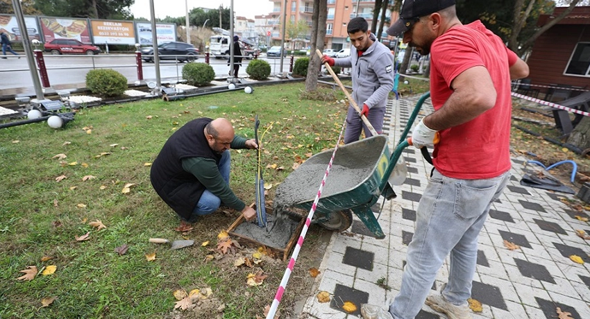 Menderes Belediyesi parklarda elektrik