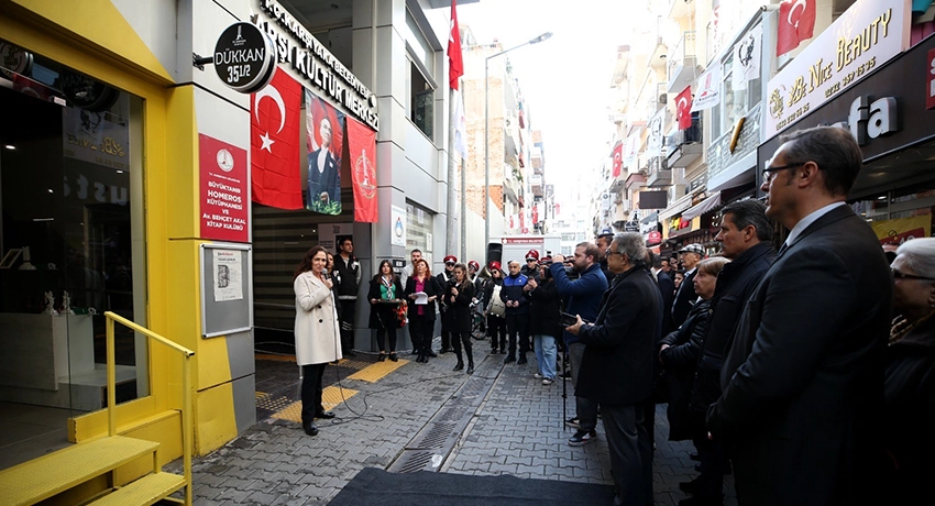 Karşıyaka Belediyesi, Dünya Karşıyakalılar