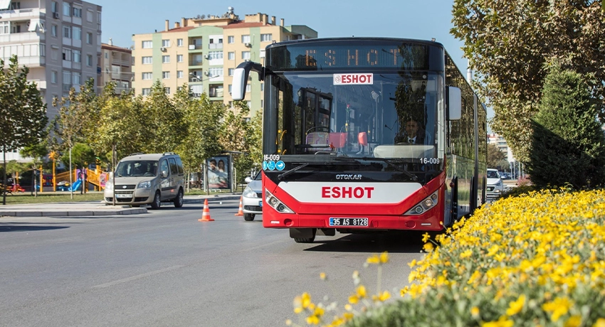 İzmir Büyükşehir Belediye Başkanı