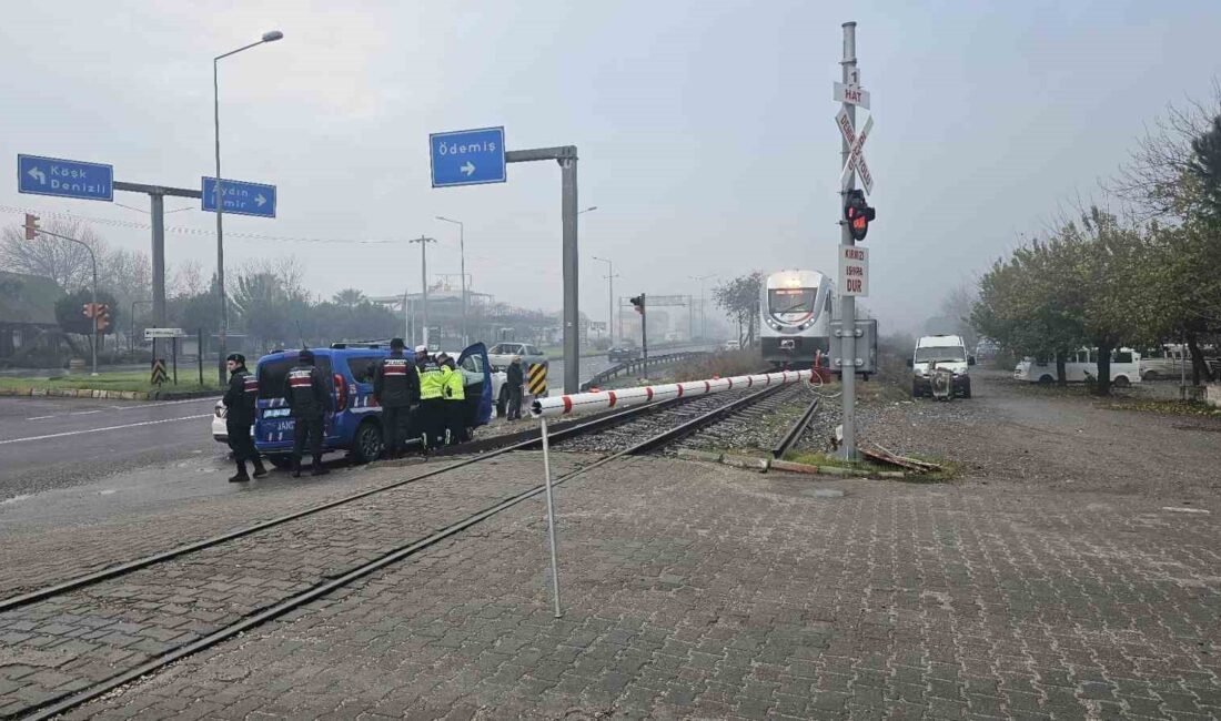 AYDIN'IN KÖŞK İLÇESİNDE TRENİN