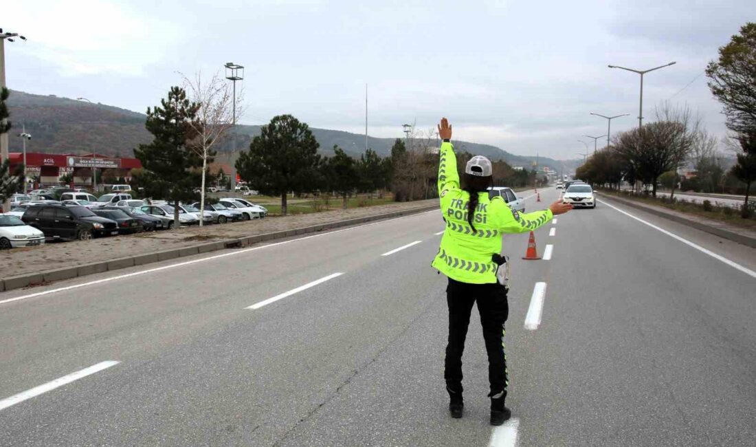 AFYONKARAHİSAR’DA POLİS ABART EGZOZ