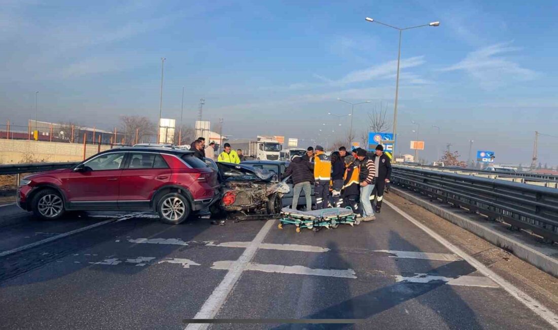 AFYONKARAHİSAR’DA KAZA İKİ YARALI