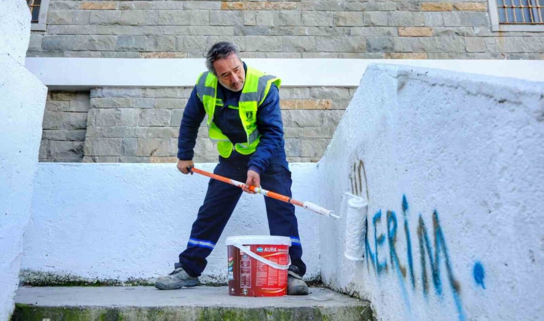 BELEDİYE, GÖRÜNTÜ KİRLİLİĞİ OLUŞTURAN