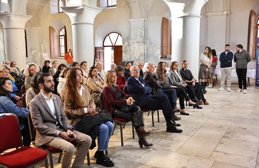 Çeşme Belediyesi ve Medicana