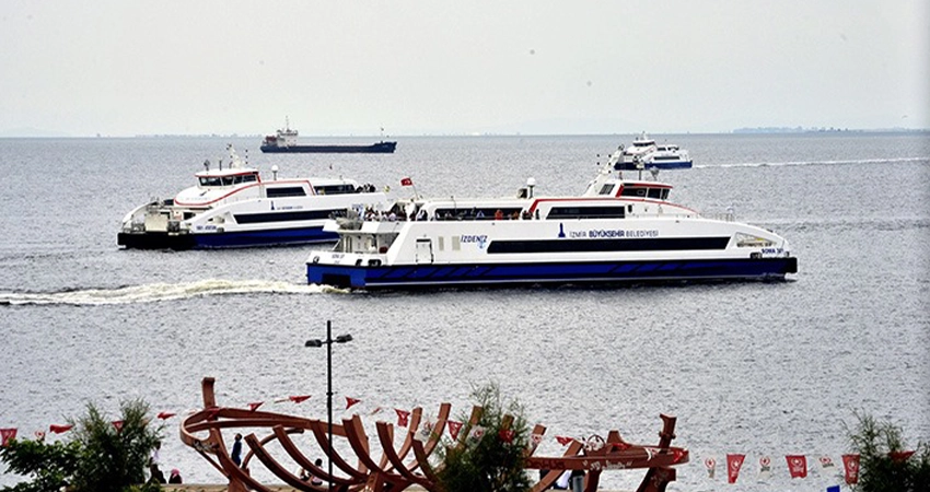 İzmir’de vapur seferlerinde önceki