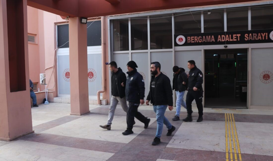 İzmir’in Bergama ilçesinde polis