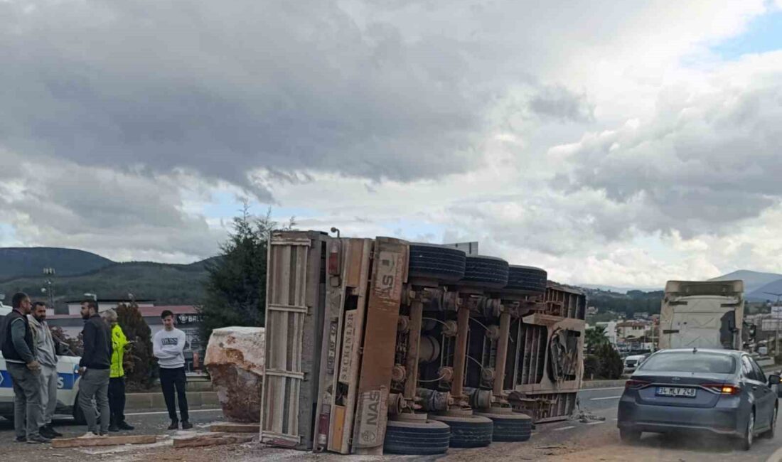 MERMER BLOK TAŞIYAN TIR’IN