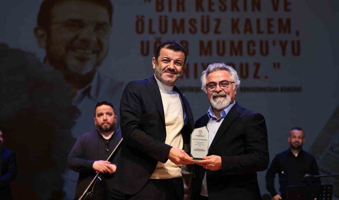 GAZETECİ YAZAR UĞUR MUMCU,