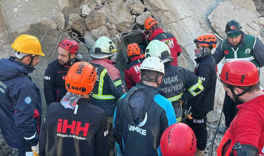 UŞAK'TA YIKIM SIRASINDA ENKAZ