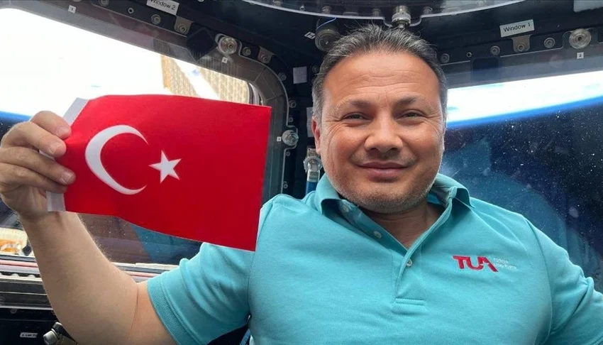 Türkiye’nin ilk astronotu Alper