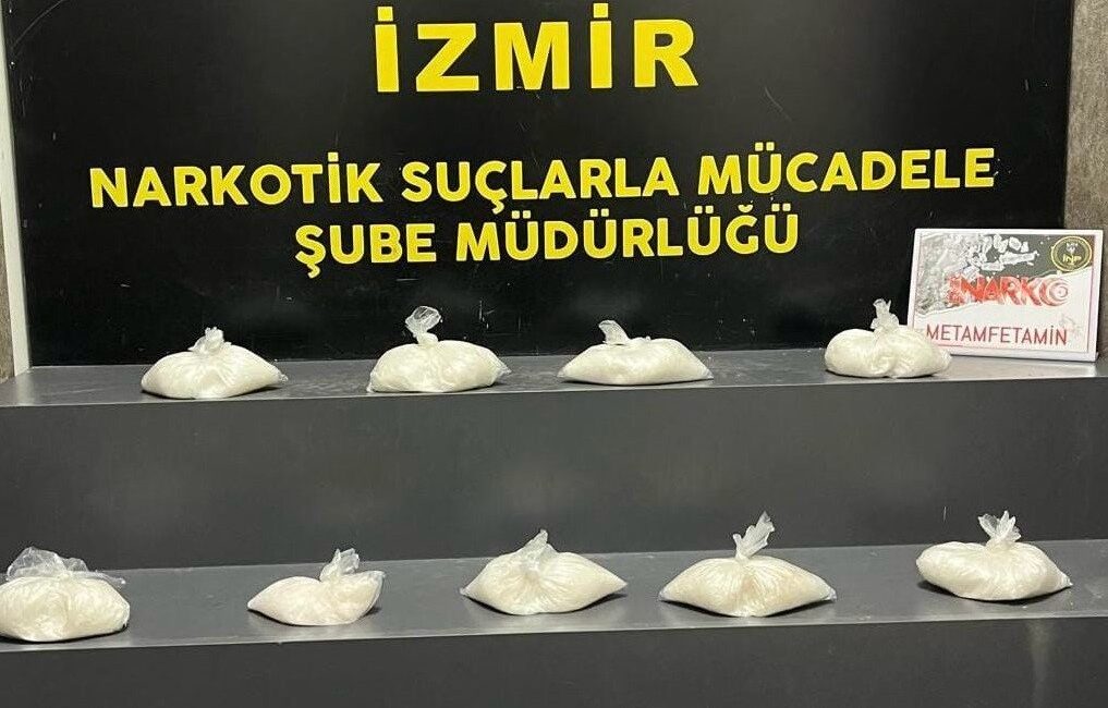 İZMİR'İN KARABAĞLAR İLÇESİNDE UYUŞTURUCU