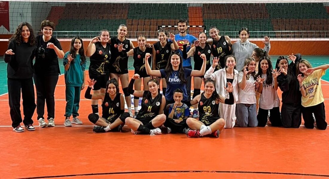 KÖYCEĞİZ’DE VOLEYBOL KULÜBÜ 7’DEN