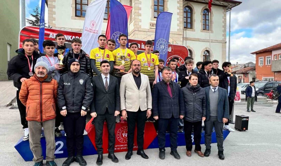 AFYONKARAHİSAR'DA ÖĞRENCİLER ARASINDA DÜZENLENEN