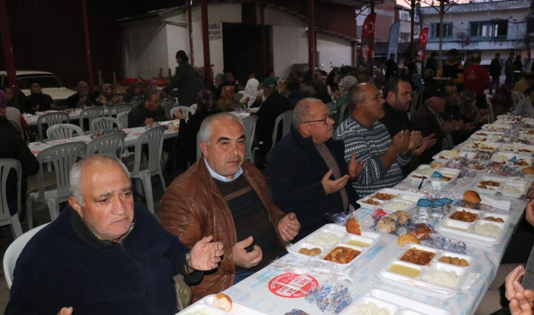 AYDIN'IN BOZDOĞAN İLÇESİNDE VATANDAŞLAR