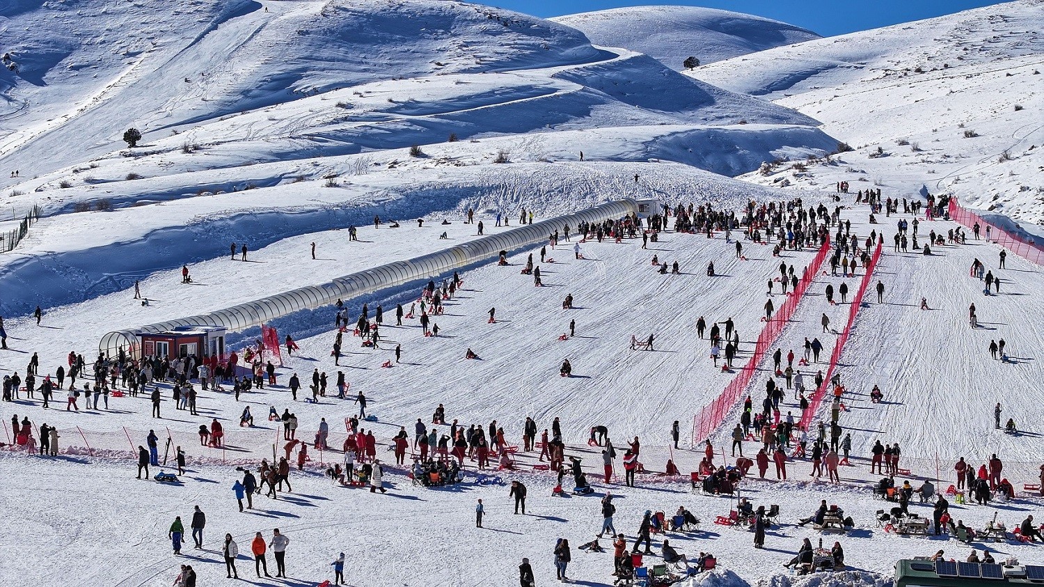 Denizli Kayak Merkezi 2025 Sezonunu 150 Bin Ziyaretçiyle Unutulmaz Anlarla Zirveye Taşıdı