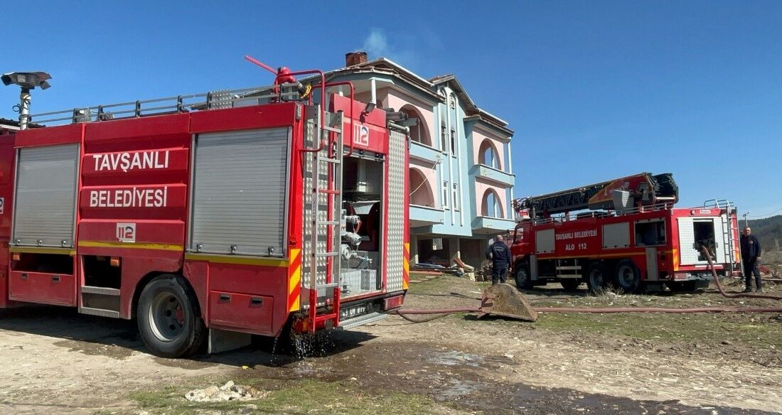 TAVŞANLI'DA BİR EVDE ÇIKAN